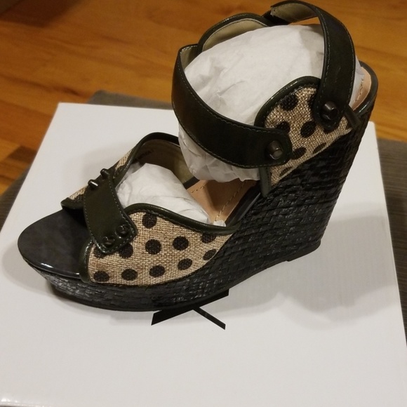 xoxo shoe brand